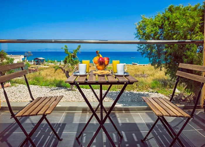 Rhodes Sea No 2 فيلة